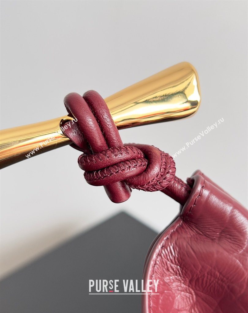 Bottega Veneta Sardine bag in Crocodile Embossed Leather Burgundy 2026 754657 (YX-260402024)