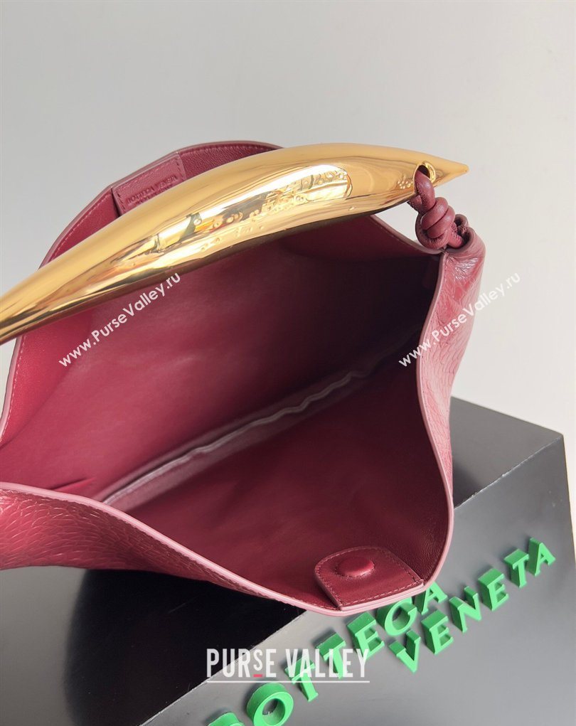 Bottega Veneta Sardine bag in Crocodile Embossed Leather Burgundy 2026 754657 (YX-260402024)