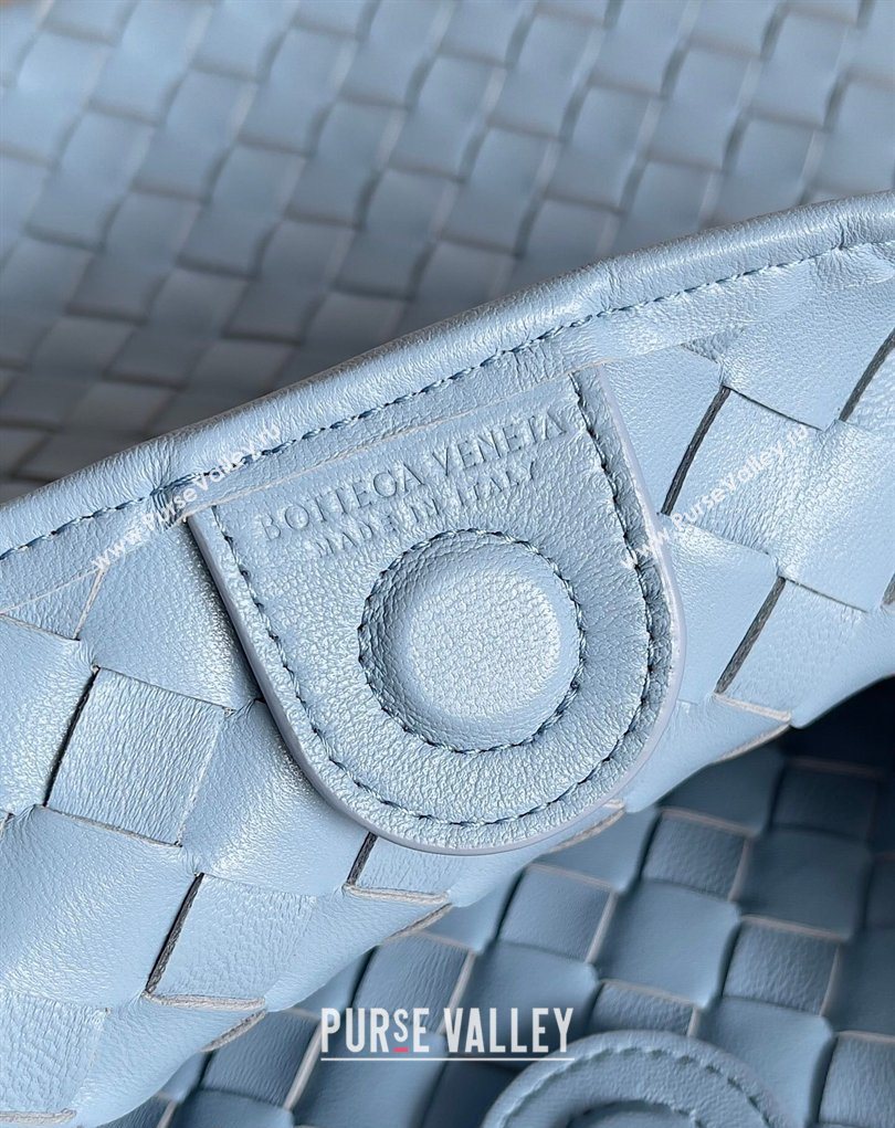 Bottega Veneta Large Sardine Bag with Strap in Intrecciato Leather Light Blue 2026 754988 (YX-260402027)