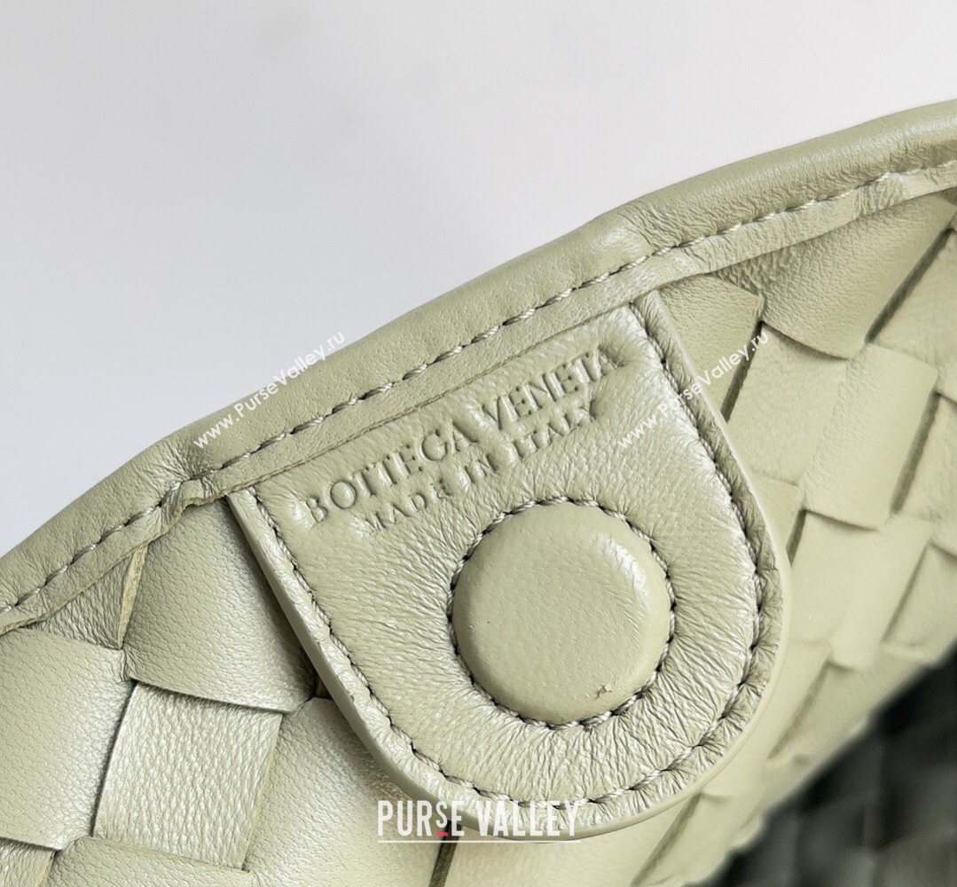 Bottega Veneta Large Sardine Bag with Strap in Intrecciato Leather Travertine Green 2026 754988 (YX-260402028)