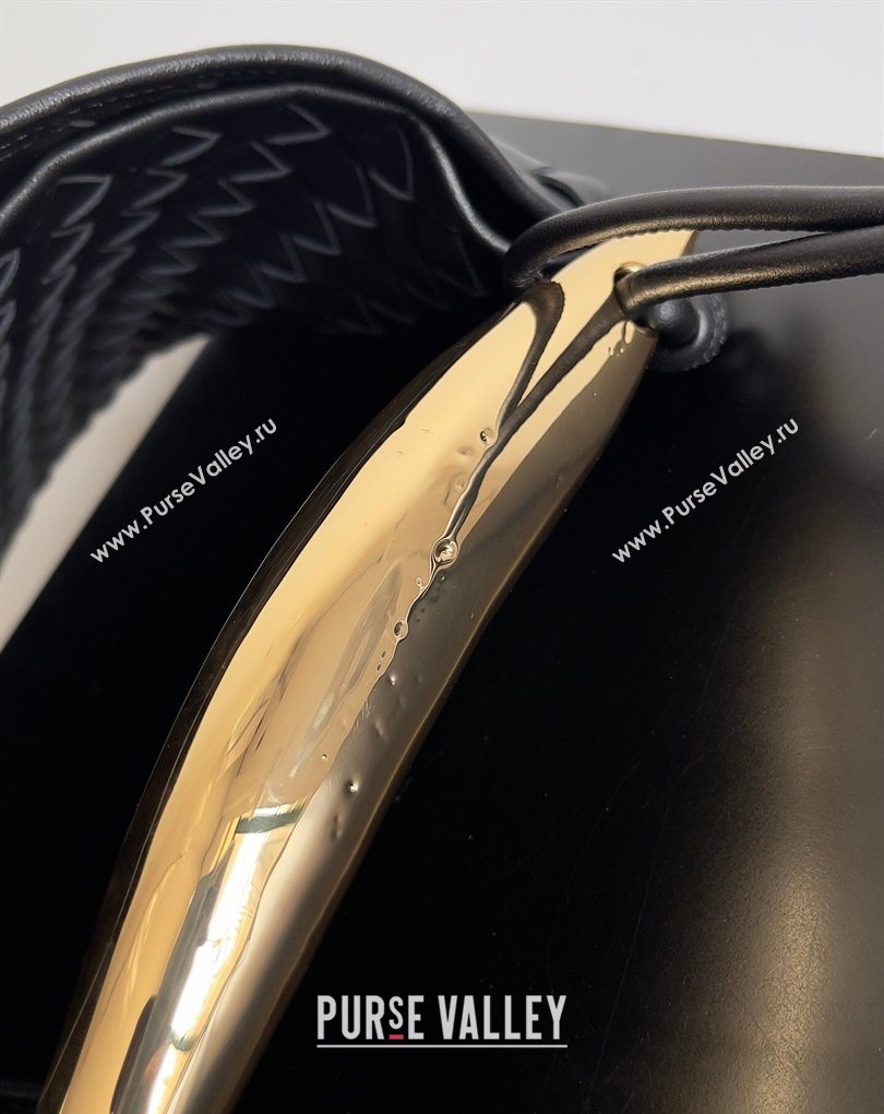 Bottega Veneta Large Sardine Bag with Strap in Intrecciato Leather Black 2026 754988 (YX-260402032)