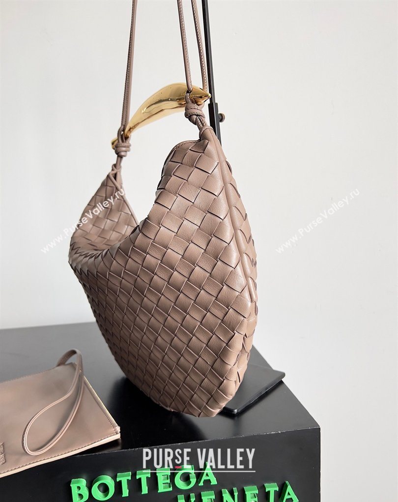 Bottega Veneta Large Sardine Bag with Strap in Intrecciato Leather Light Khaki 2026 754988 (YX-260402033)