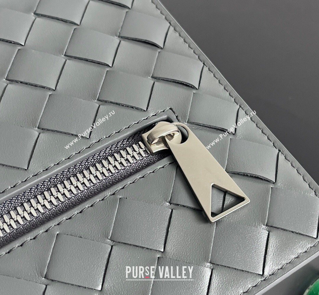Bottega Veneta Mens Intrecciato Leather Document Case With Wristlet Grey 2026 732638 (YX-260402090)