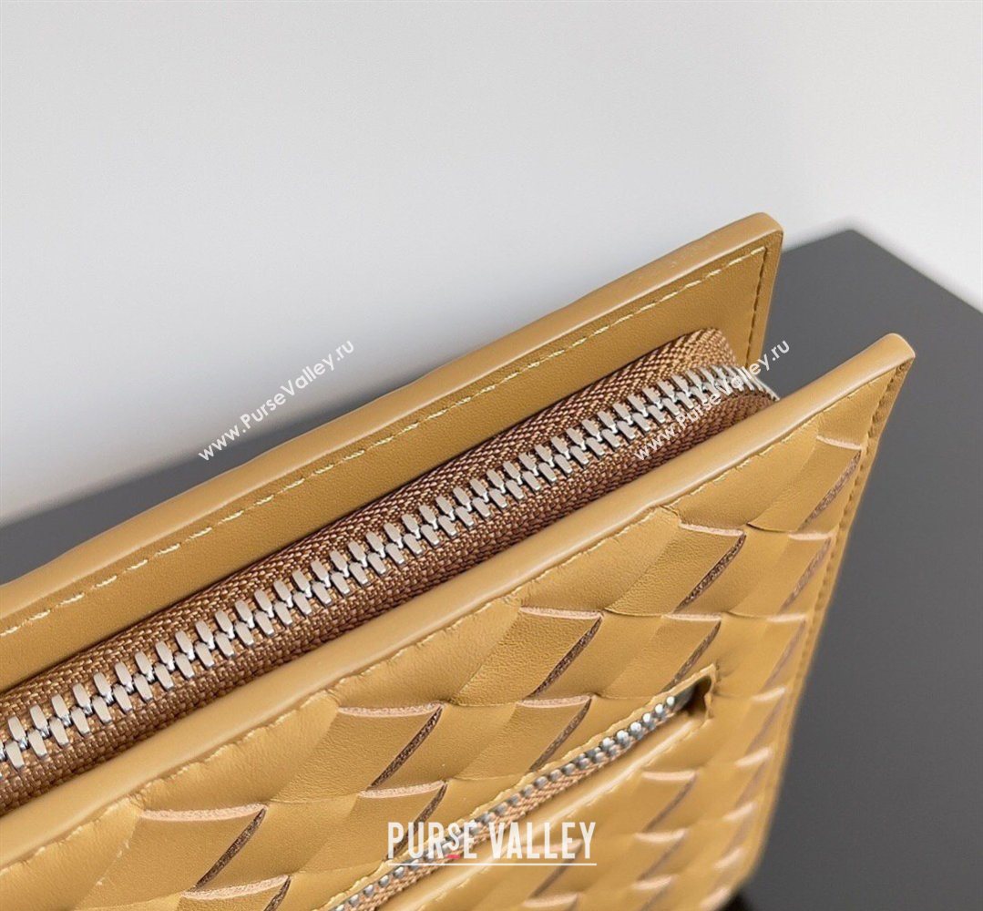 Bottega Veneta Mens Small Intrecciato Leather Document Case With Wristlet Brown 2026 693675 (YX-260402094)