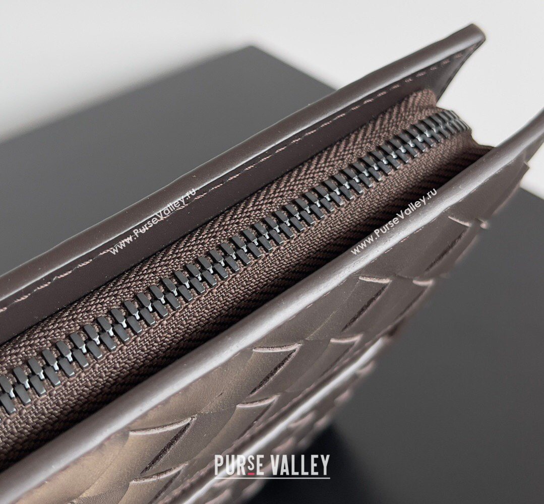 Bottega Veneta Mens Small Intrecciato Leather Document Case With Wristlet Fondant Brown 2026 693675 (YX-260402096)