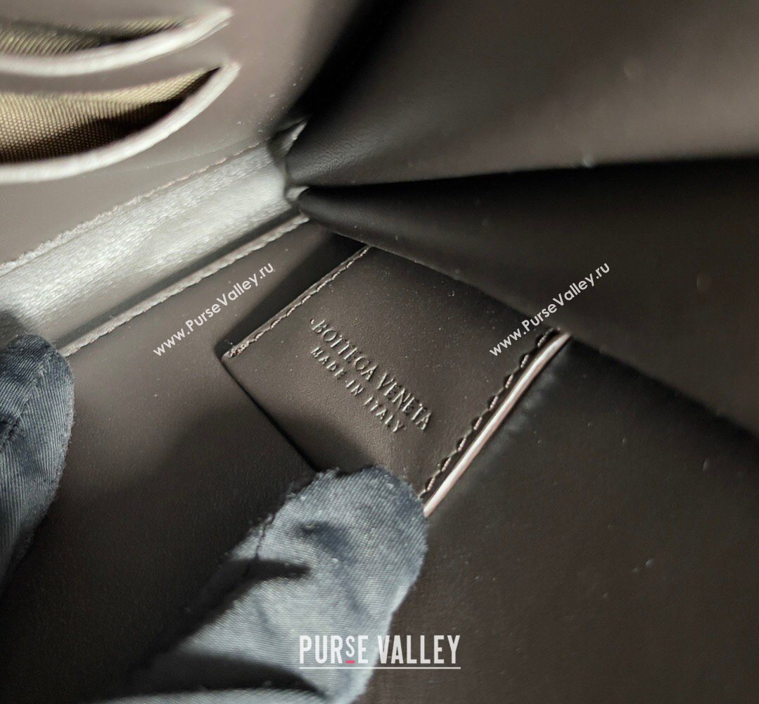 Bottega Veneta Mens Small Intrecciato Leather Document Case With Wristlet Fondant Brown 2026 693675 (YX-260402096)