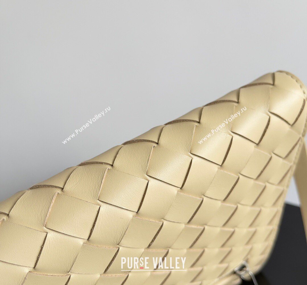 Bottega Veneta Mens Small Intrecciato Leather Document Case With Wristlet Porridge 2026 693675 (YX-260402097)