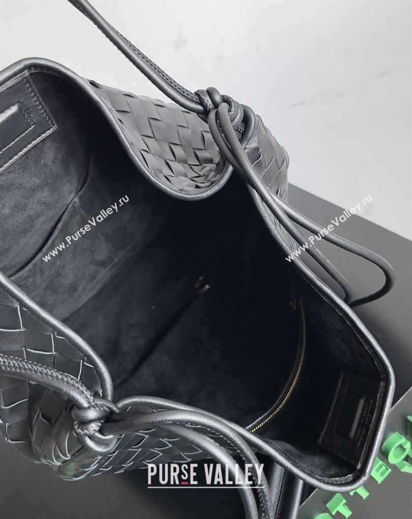 Bottega Veneta Mens Sardine Hobo Bag in Intrecciato Leather Black 2026 BV040202 (YX-260402047)