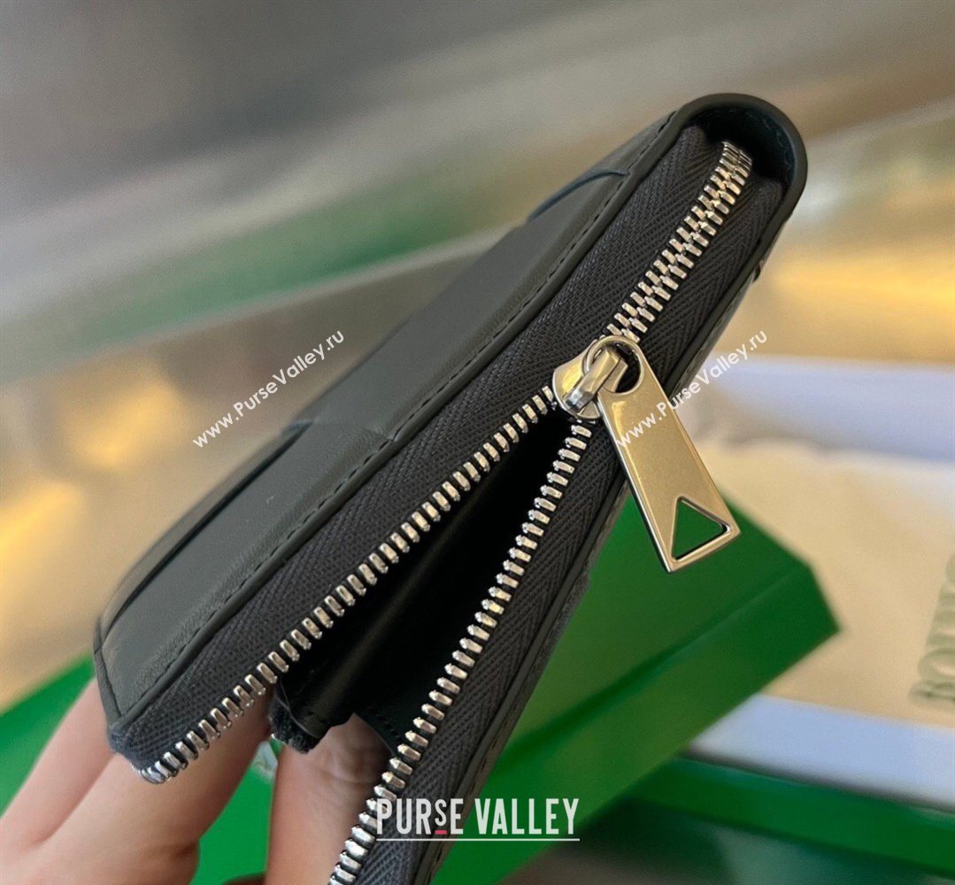 Bottega Veneta Mens Cassette Zip Around Wallet in Intreccio Leather 814649 Dark Moss 2026 (YX-260402058)