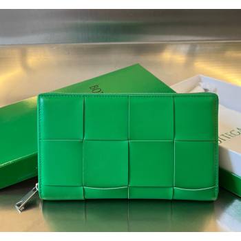 Bottega Veneta Mens Cassette Zip Around Wallet in Intreccio Leather 814649 Parakeet Green 2026 (YX-260402059)