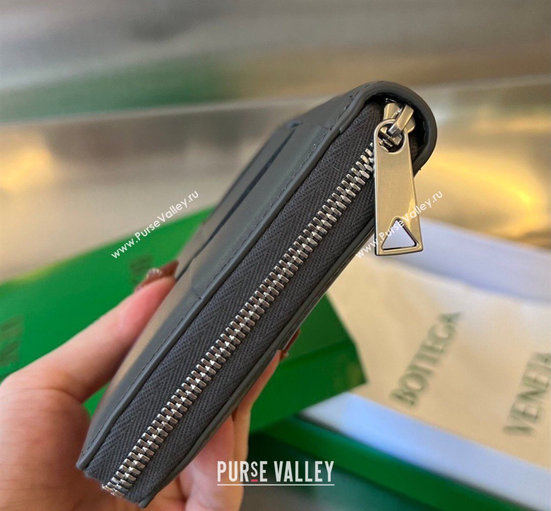 Bottega Veneta Mens Cassette Zip Around Wallet in Intreccio Leather 814649 Grey 2026 (YX-260402060)