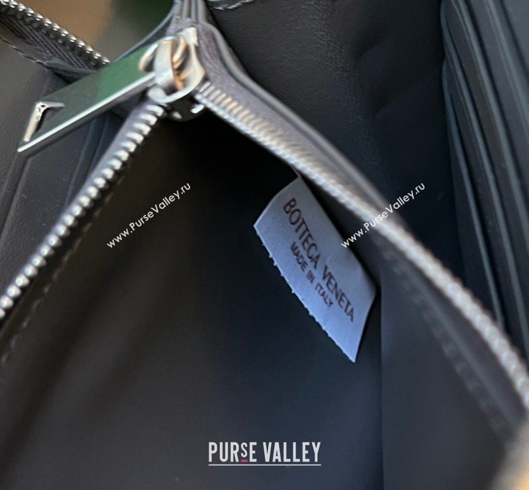 Bottega Veneta Mens Cassette Zip Around Wallet in Intreccio Leather 814649 Grey 2026 (YX-260402060)