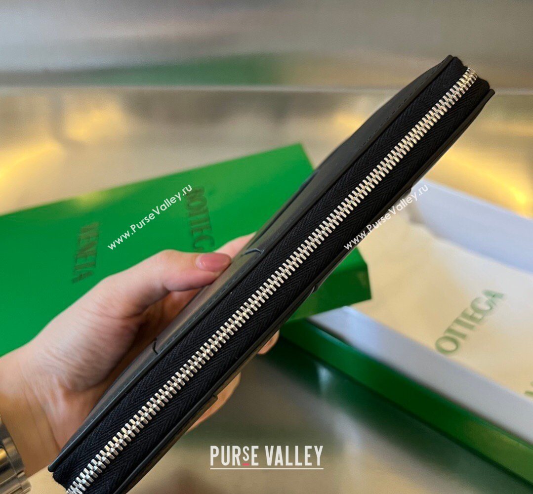 Bottega Veneta Mens Cassette Zip Around Wallet in Intreccio Leather 814649 Black 2026 (YX-260402062)