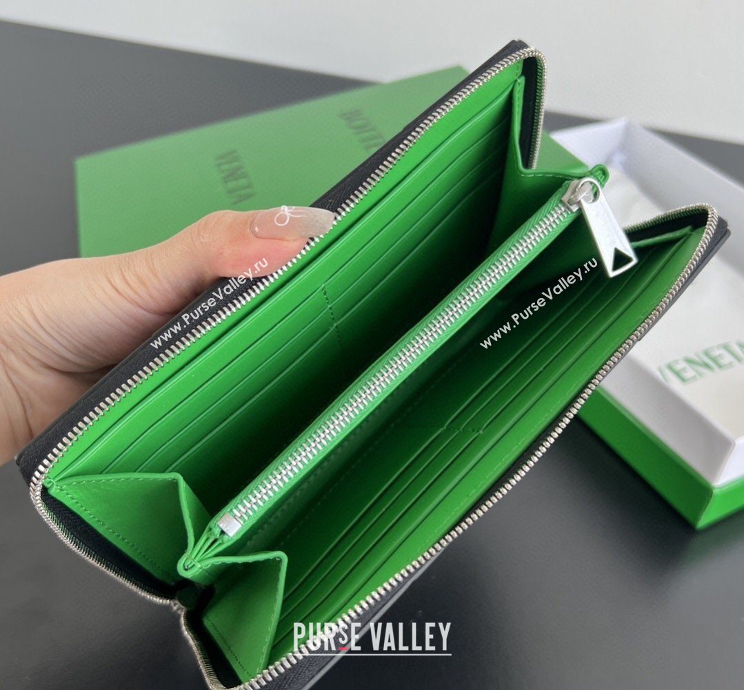 Bottega Veneta Mens Cassette Zip Around Wallet in Intreccio Leather 814649 Black/Green 2026 (YX-260402065)