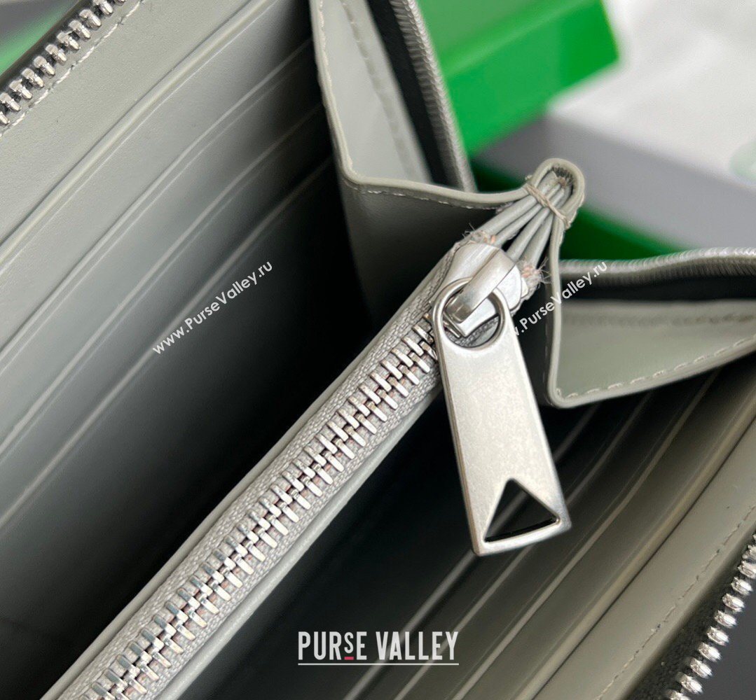 Bottega Veneta Mens Cassette Zip Around Wallet in Intreccio Leather 814649 Dark Green 2026 (YX-260402067)