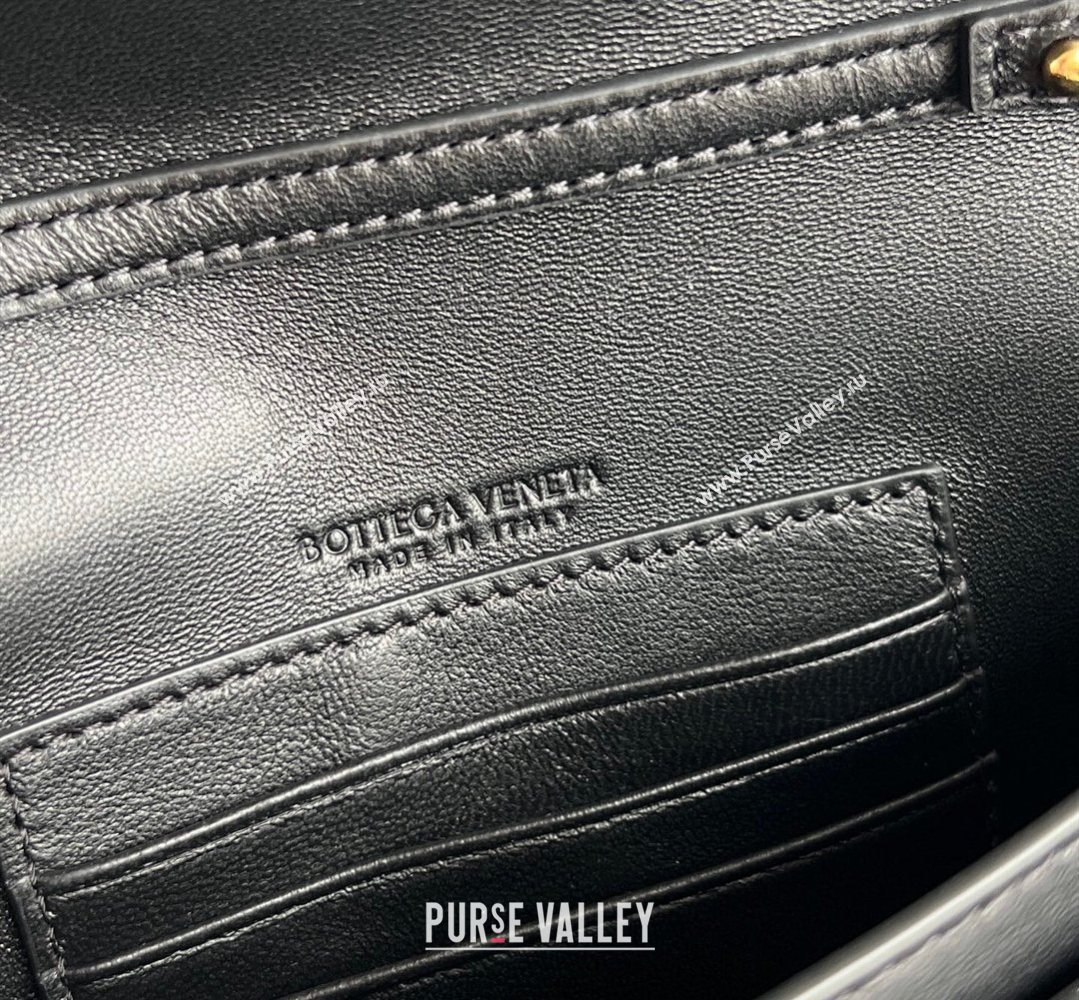 Bottega Veneta Andiamo Pouch on Chain Mini Bag in Intrecciato Leather Black 2026 844107 (WT-260402103)