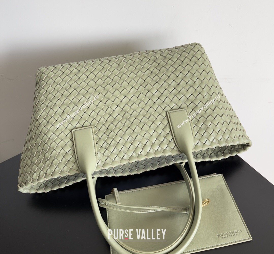 Bottega Veneta Medium Cabat Tote Bag 32cm in Intrecciato Leather Travertine Green 2026 BV040205 (XY-260402128)