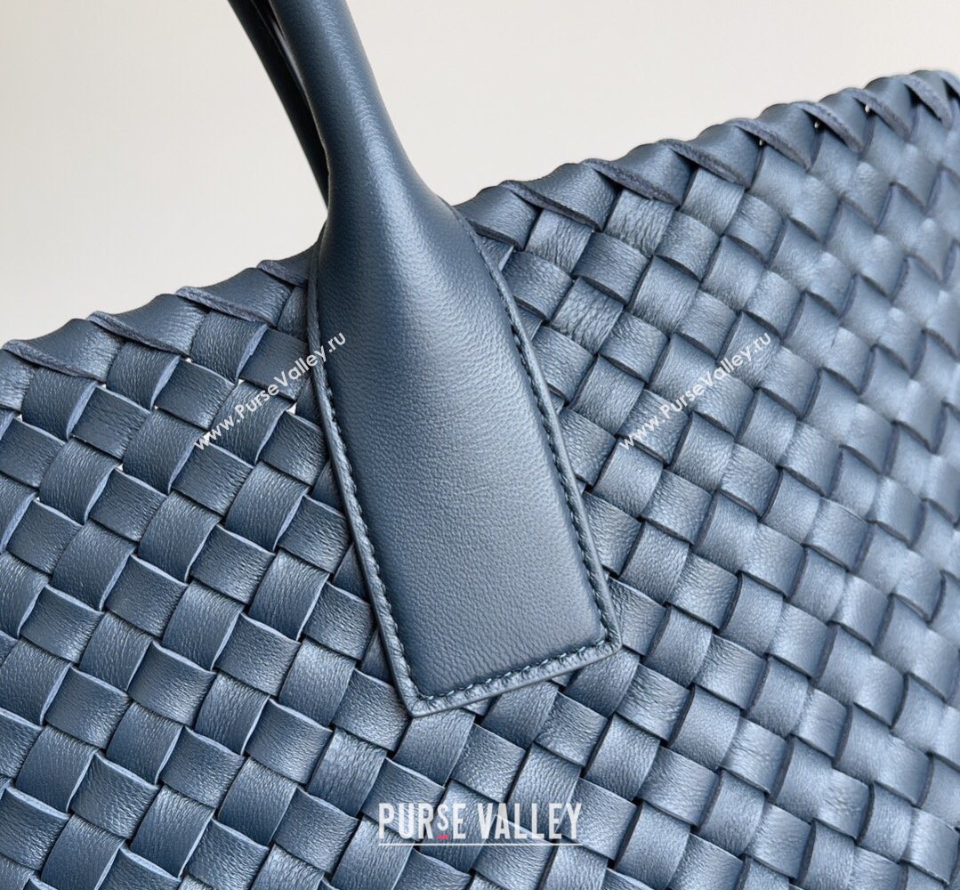 Bottega Veneta Medium Cabat Tote Bag 32cm in Intrecciato Leather Dark Brown 2026 BV040205 (XY-260402130)