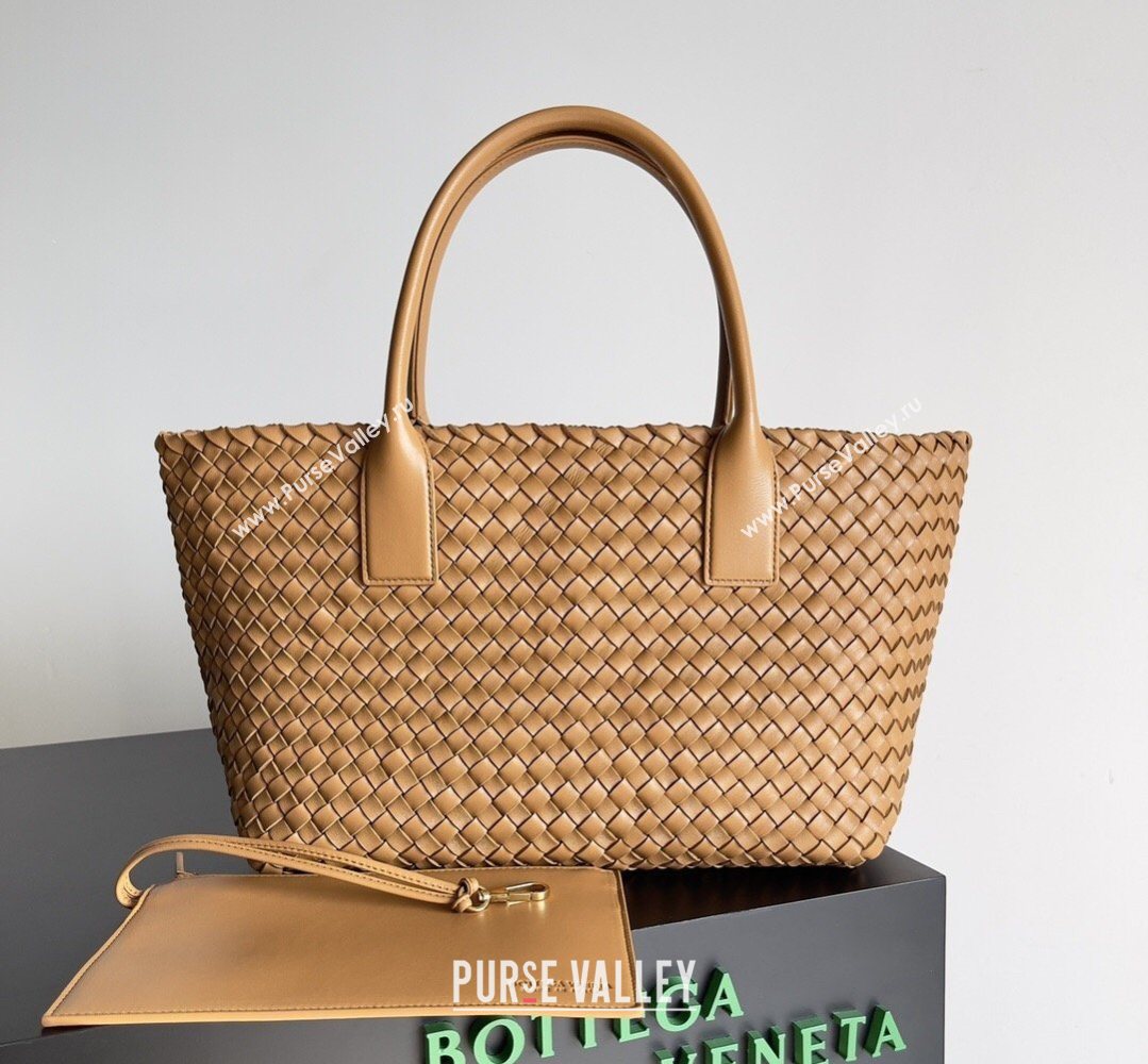 Bottega Veneta Medium Cabat Tote Bag 32cm in Intrecciato Leather Light Brown 2026 BV040205 (XY-260402131)