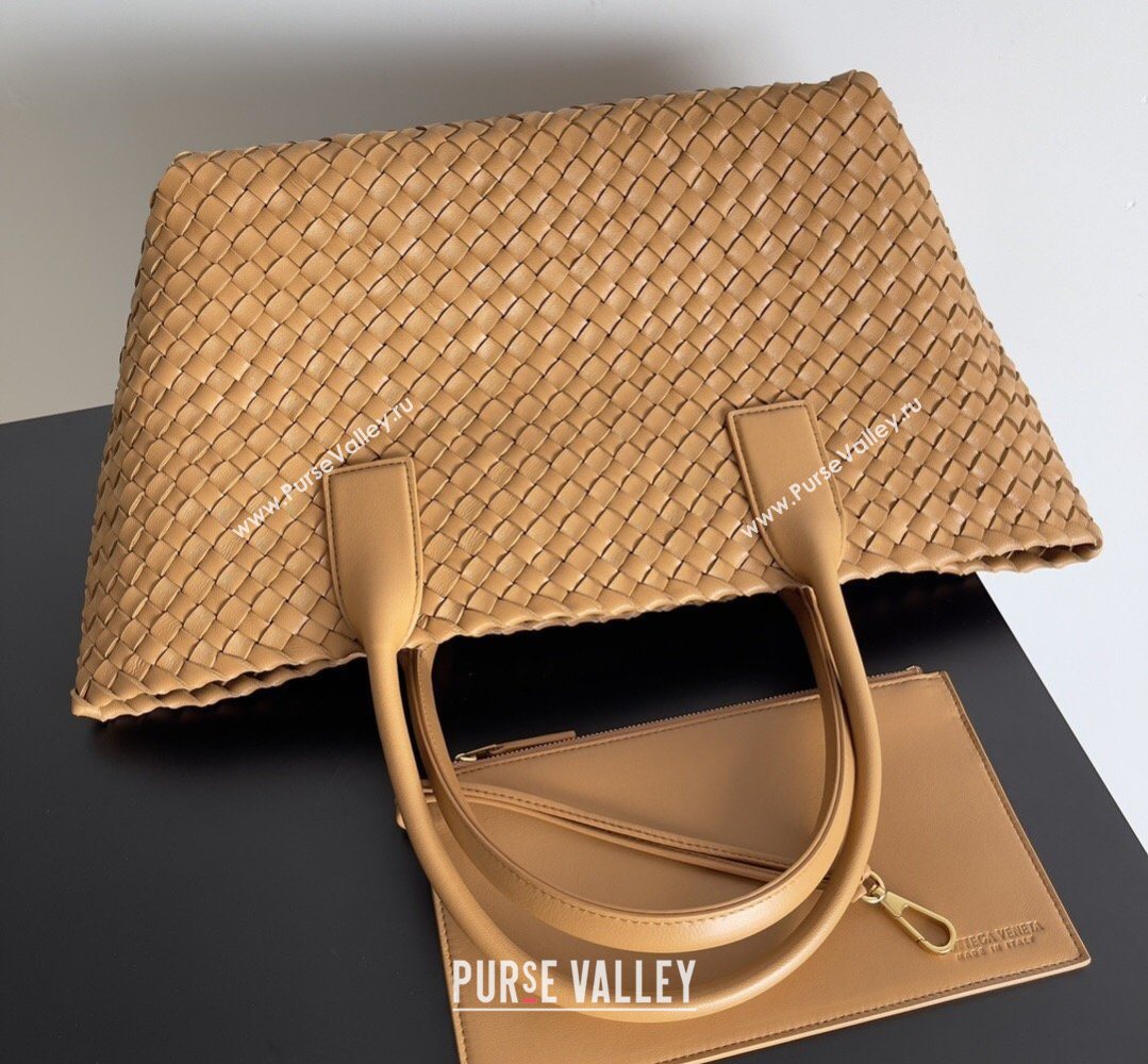 Bottega Veneta Medium Cabat Tote Bag 32cm in Intrecciato Leather Light Brown 2026 BV040205 (XY-260402131)