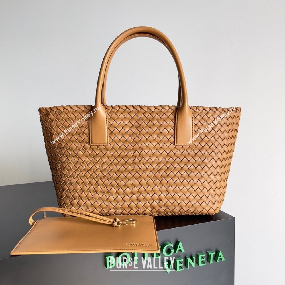 Bottega Veneta Medium Cabat Tote Bag 32cm in Intrecciato Leather Light Brown 2026 BV040205 (XY-260402131)