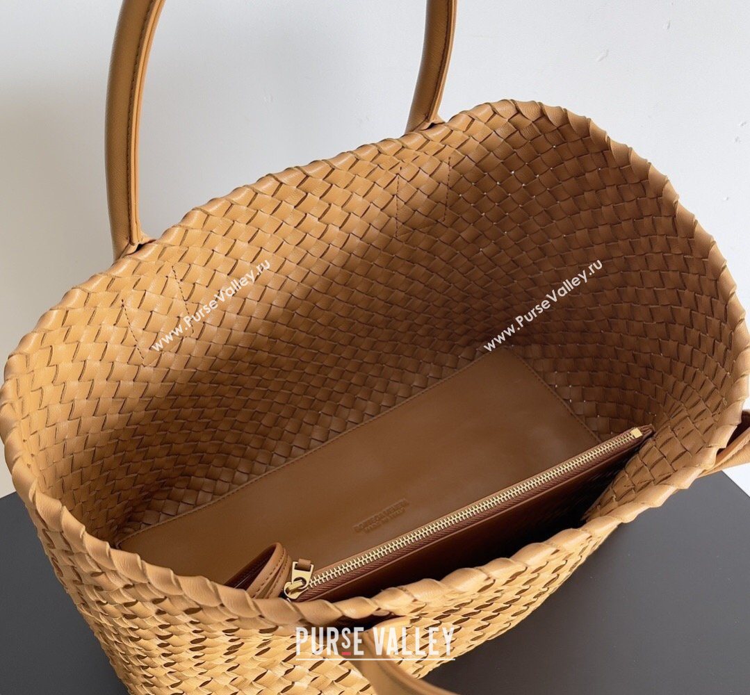 Bottega Veneta Medium Cabat Tote Bag 32cm in Intrecciato Leather Light Brown 2026 BV040205 (XY-260402131)