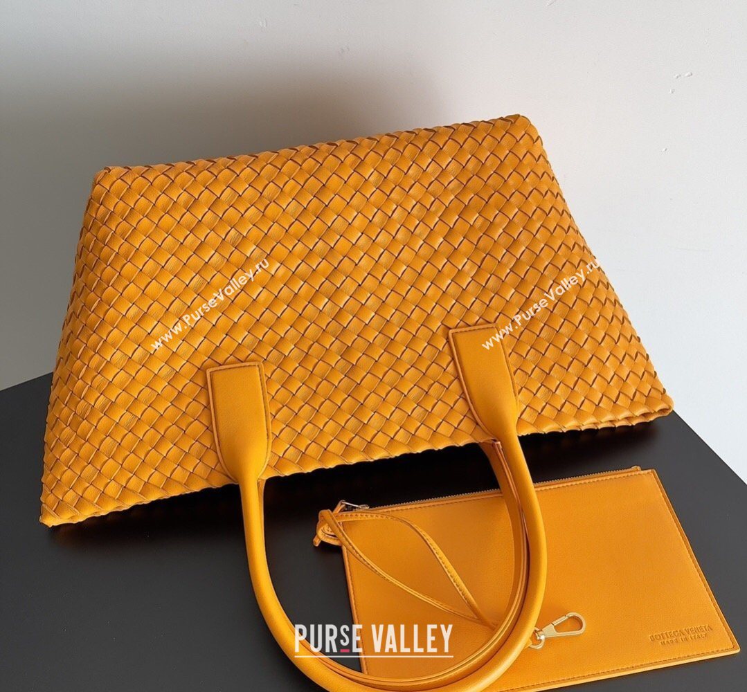Bottega Veneta Medium Cabat Tote Bag 32cm in Intrecciato Leather Orange 2026 BV040205 (XY-260402133)