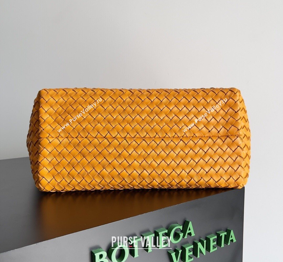 Bottega Veneta Medium Cabat Tote Bag 32cm in Intrecciato Leather Orange 2026 BV040205 (XY-260402133)