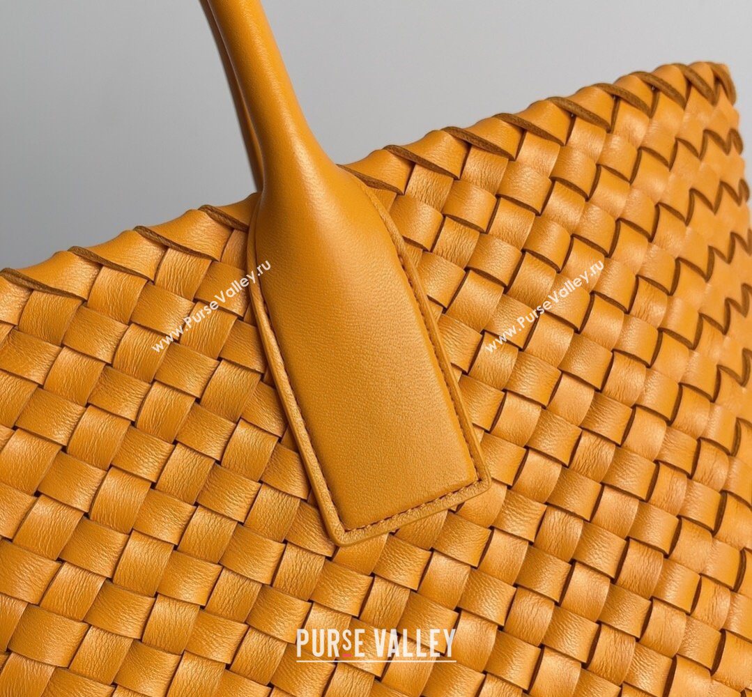 Bottega Veneta Medium Cabat Tote Bag 32cm in Intrecciato Leather Orange 2026 BV040205 (XY-260402133)