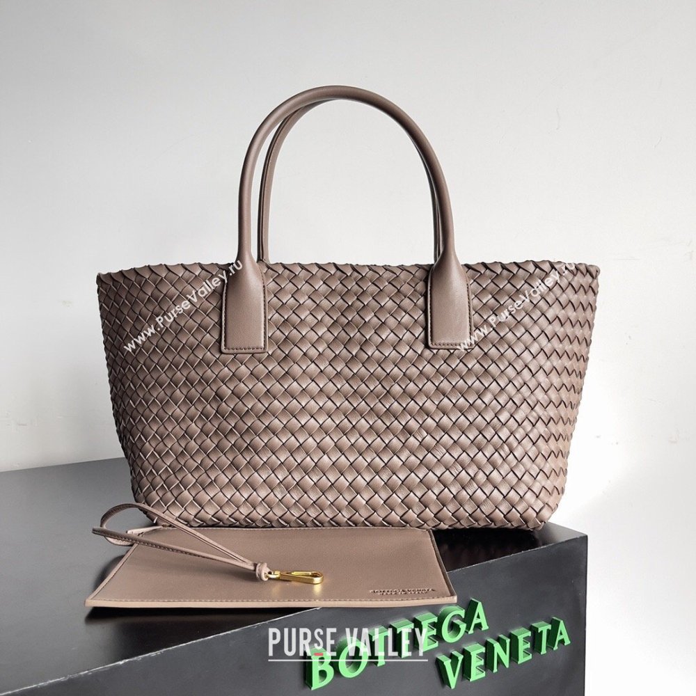 Bottega Veneta Medium Cabat Tote Bag 32cm in Intrecciato Leather Khaki 2026 BV040205 (YX-260402117)