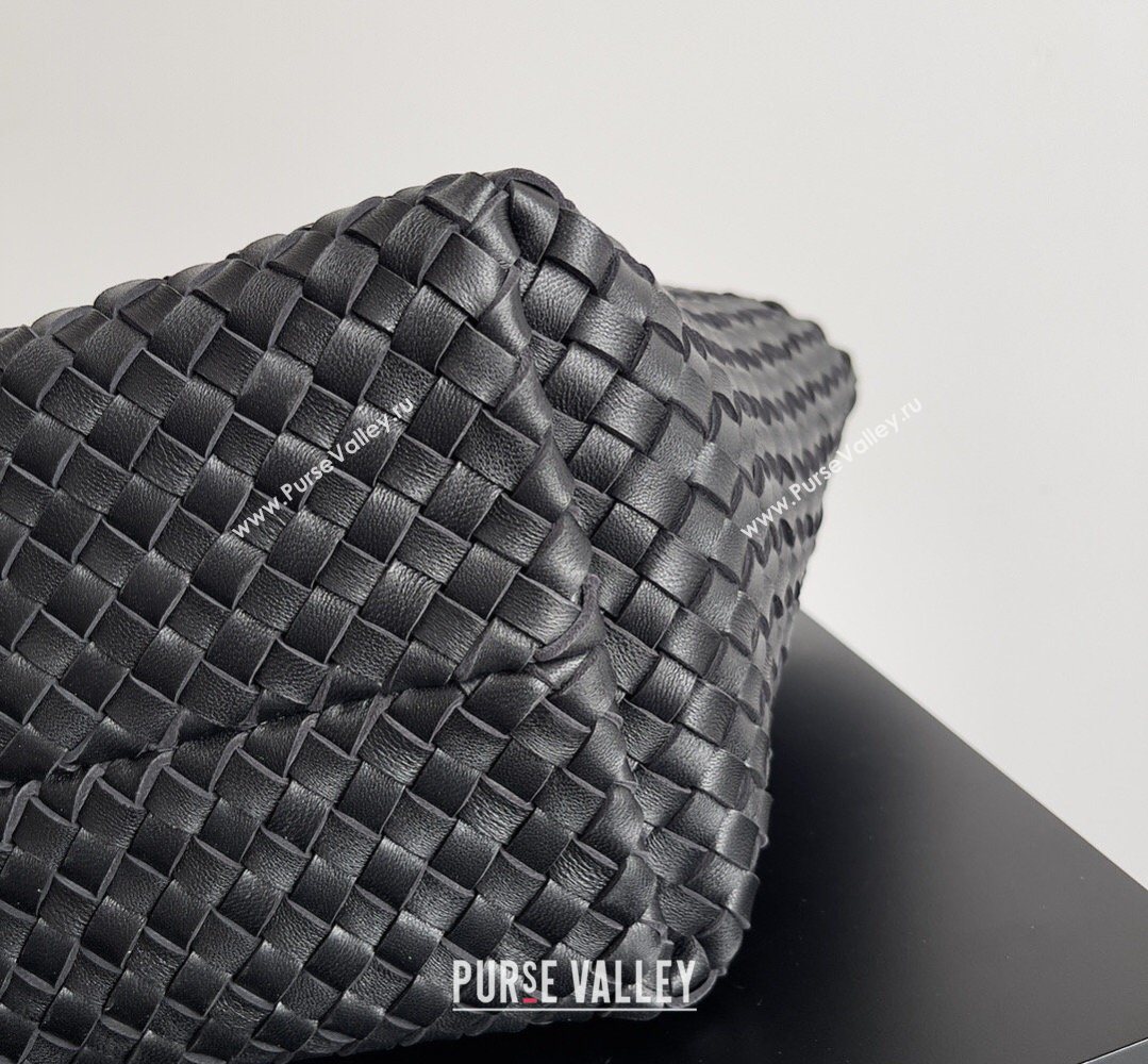 Bottega Veneta Medium Cabat Tote Bag 32cm in Intrecciato Leather Black 2026 BV040205 (YX-260402120)