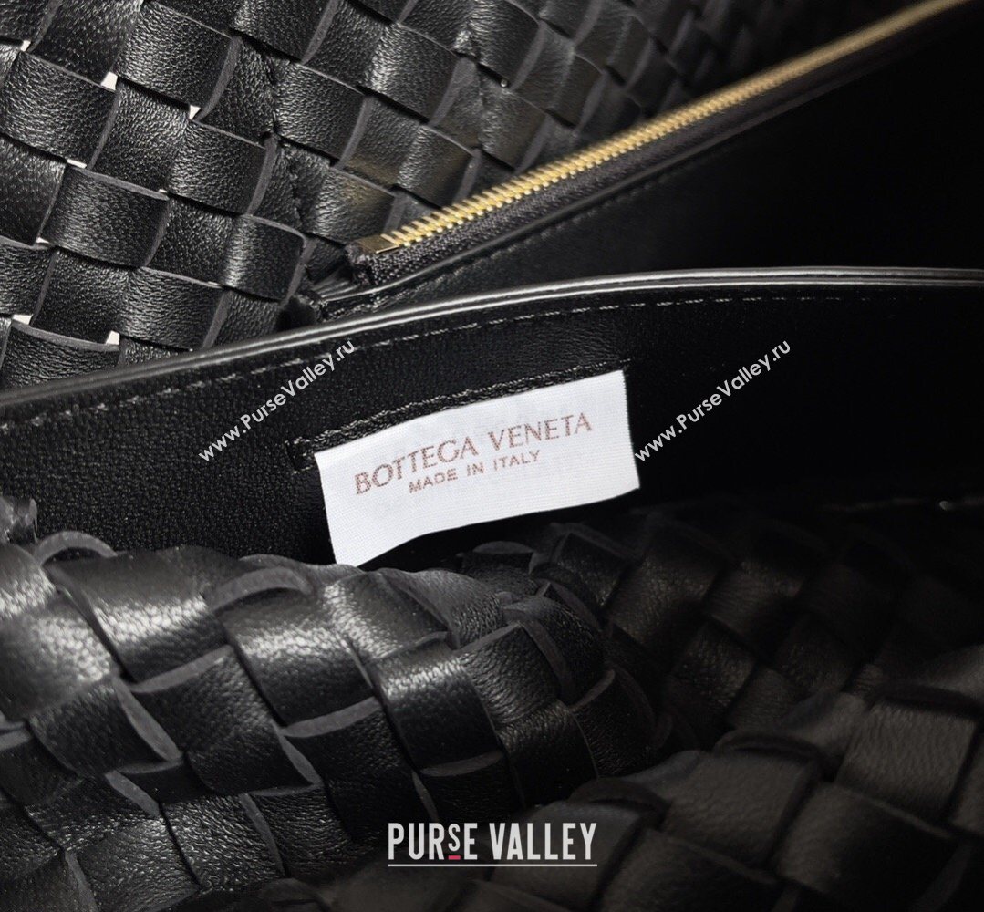 Bottega Veneta Medium Cabat Tote Bag 32cm in Intrecciato Leather Black 2026 BV040205 (YX-260402120)