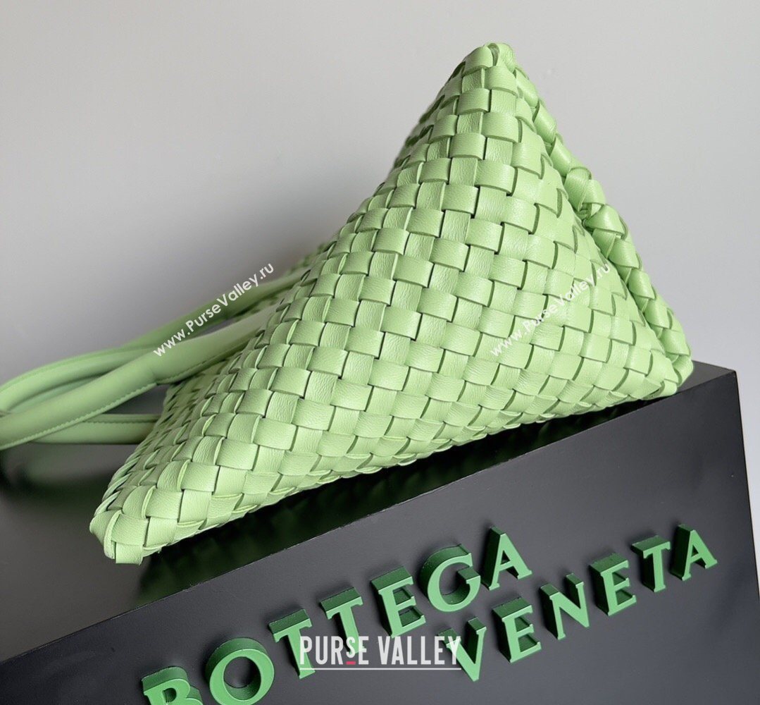 Bottega Veneta Medium Cabat Tote Bag 32cm in Intrecciato Leather Light Green 2026 BV040205 (YX-260402121)