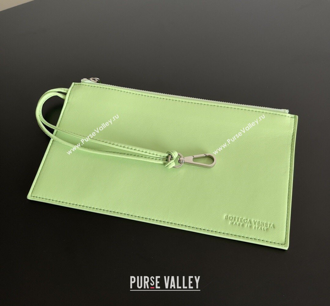 Bottega Veneta Medium Cabat Tote Bag 32cm in Intrecciato Leather Light Green 2026 BV040205 (YX-260402121)