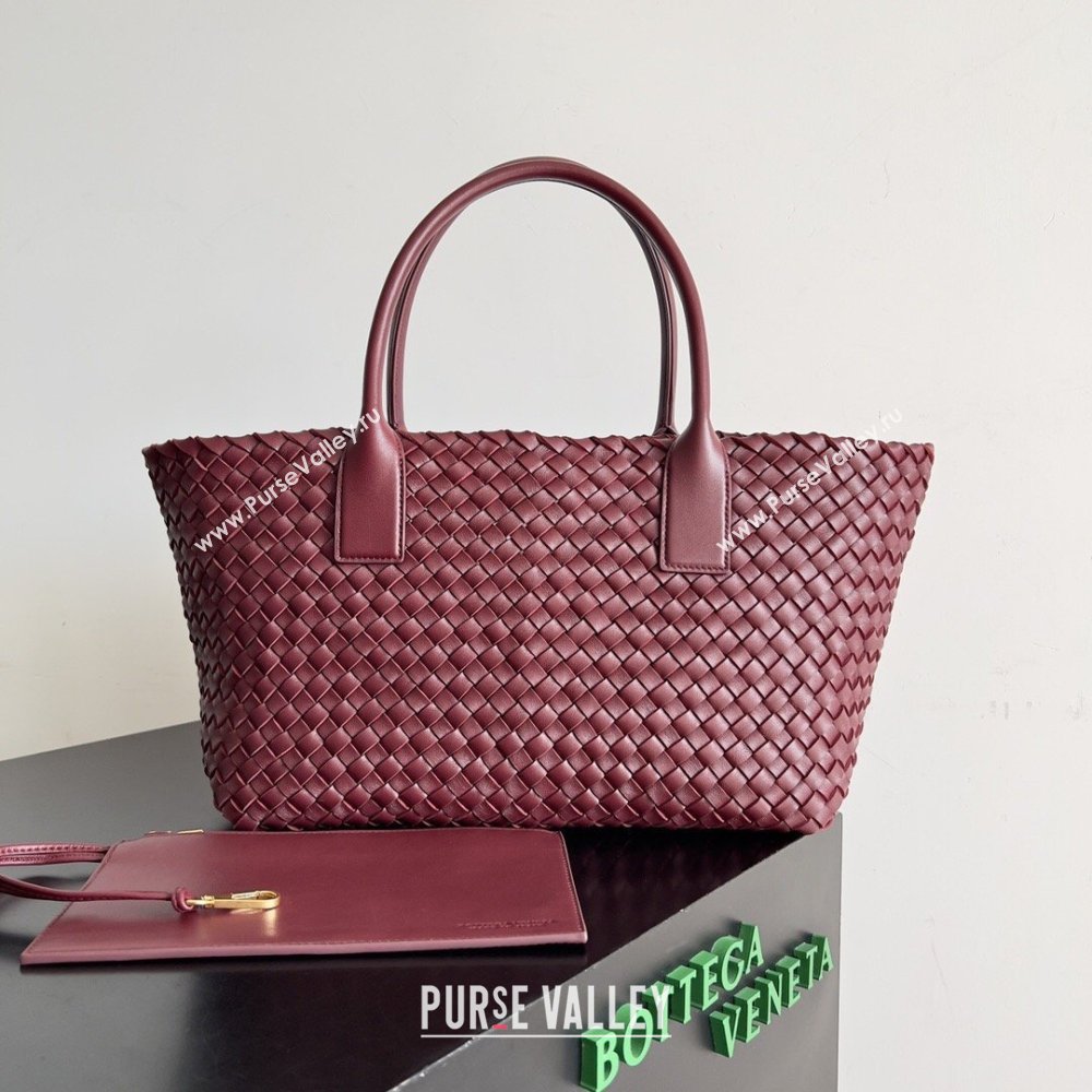 Bottega Veneta Medium Cabat Tote Bag 32cm in Intrecciato Leather Burgundy 2026 BV040205 (YX-260402123)
