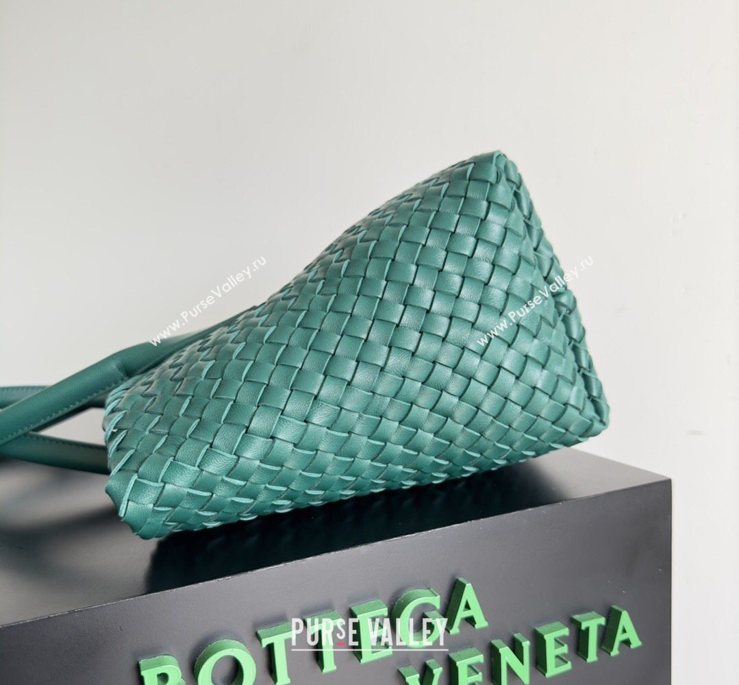 Bottega Veneta Medium Cabat Tote Bag 32cm in Intrecciato Leather Emerald Green 2026 BV040205 (YX-260402124)