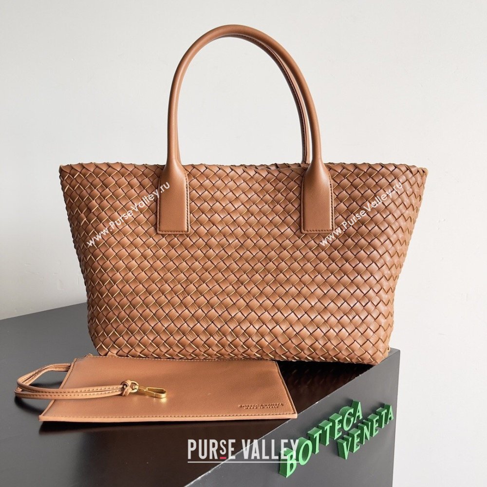 Bottega Veneta Medium Cabat Tote Bag 32cm in Intrecciato Leather Gold Brown 2026 BV040205 (XY-260402127)