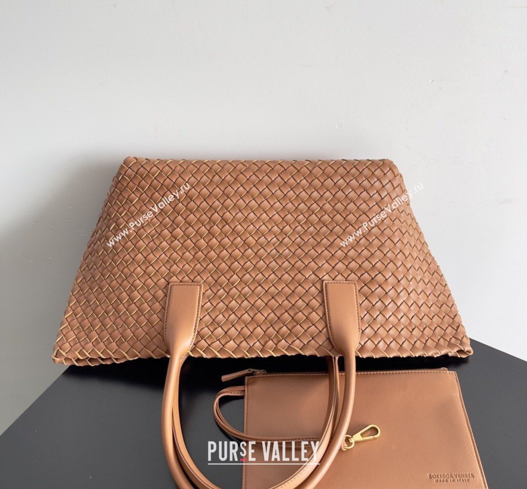 Bottega Veneta Medium Cabat Tote Bag 32cm in Intrecciato Leather Gold Brown 2026 BV040205 (XY-260402127)