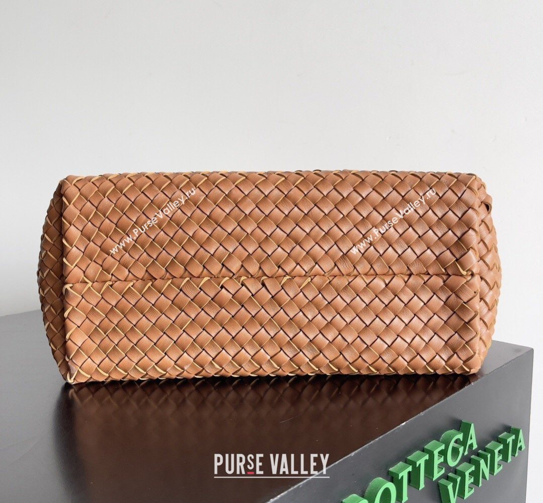 Bottega Veneta Medium Cabat Tote Bag 32cm in Intrecciato Leather Gold Brown 2026 BV040205 (XY-260402127)