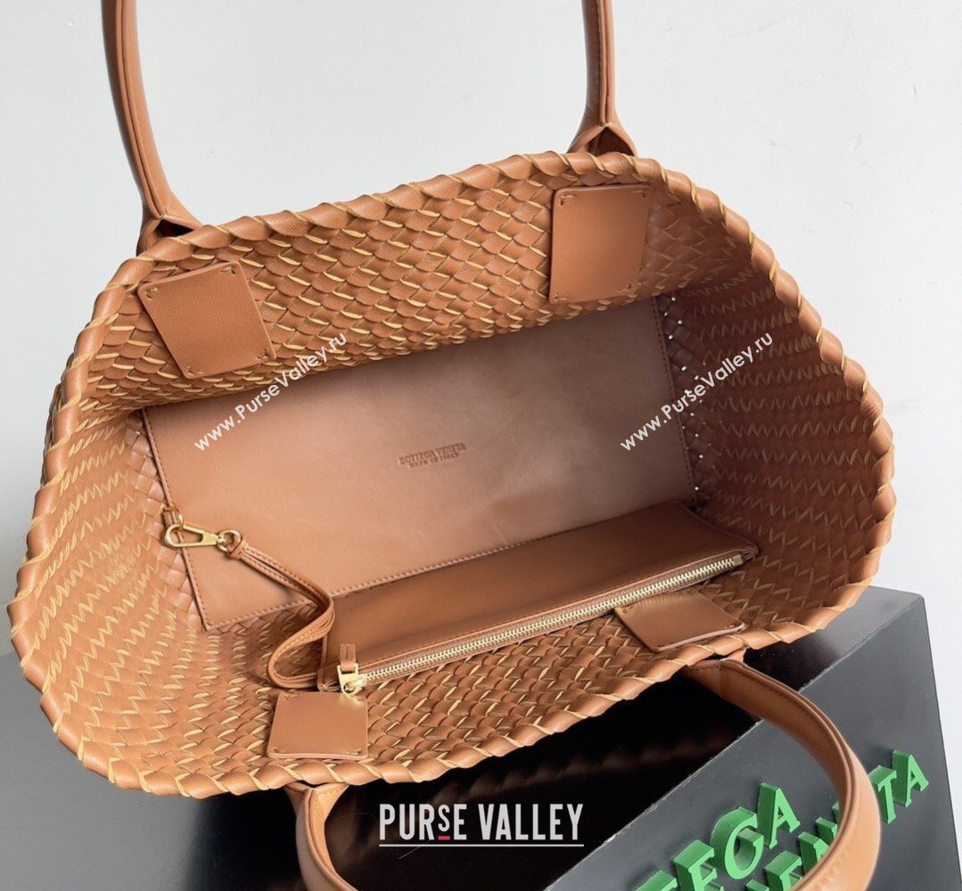 Bottega Veneta Medium Cabat Tote Bag 32cm in Intrecciato Leather Gold Brown 2026 BV040205 (XY-260402127)