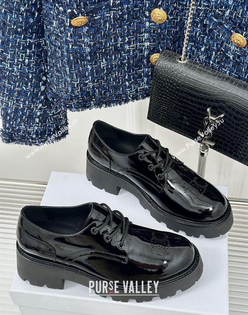 Celine Triomphe Rangers Derby Lace ups with Perforated Logo in Patent Calfskin Black 2024 (MD-240813031)