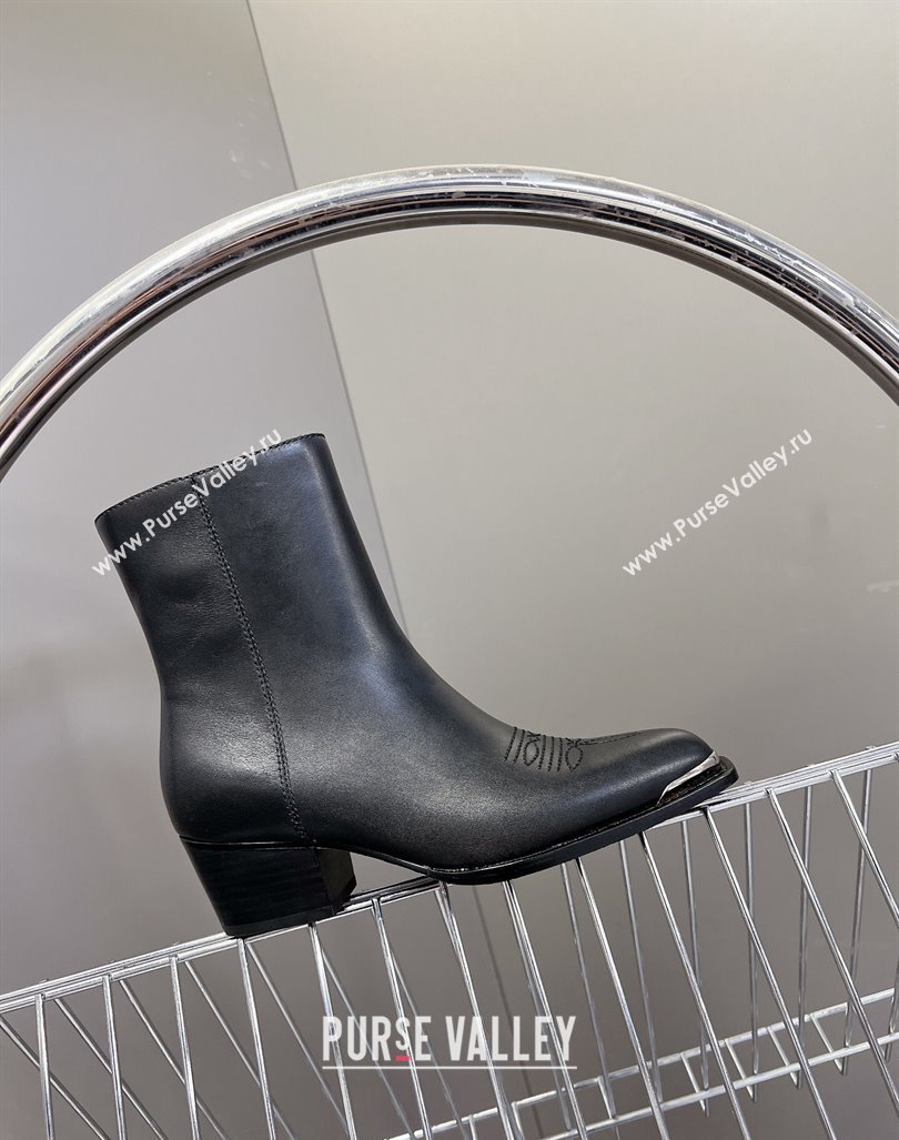 Celine Calfskin Ankle Boots 4.5cm with Metal-Tone Charm Black 2024 CE101205 (MD-241012029)