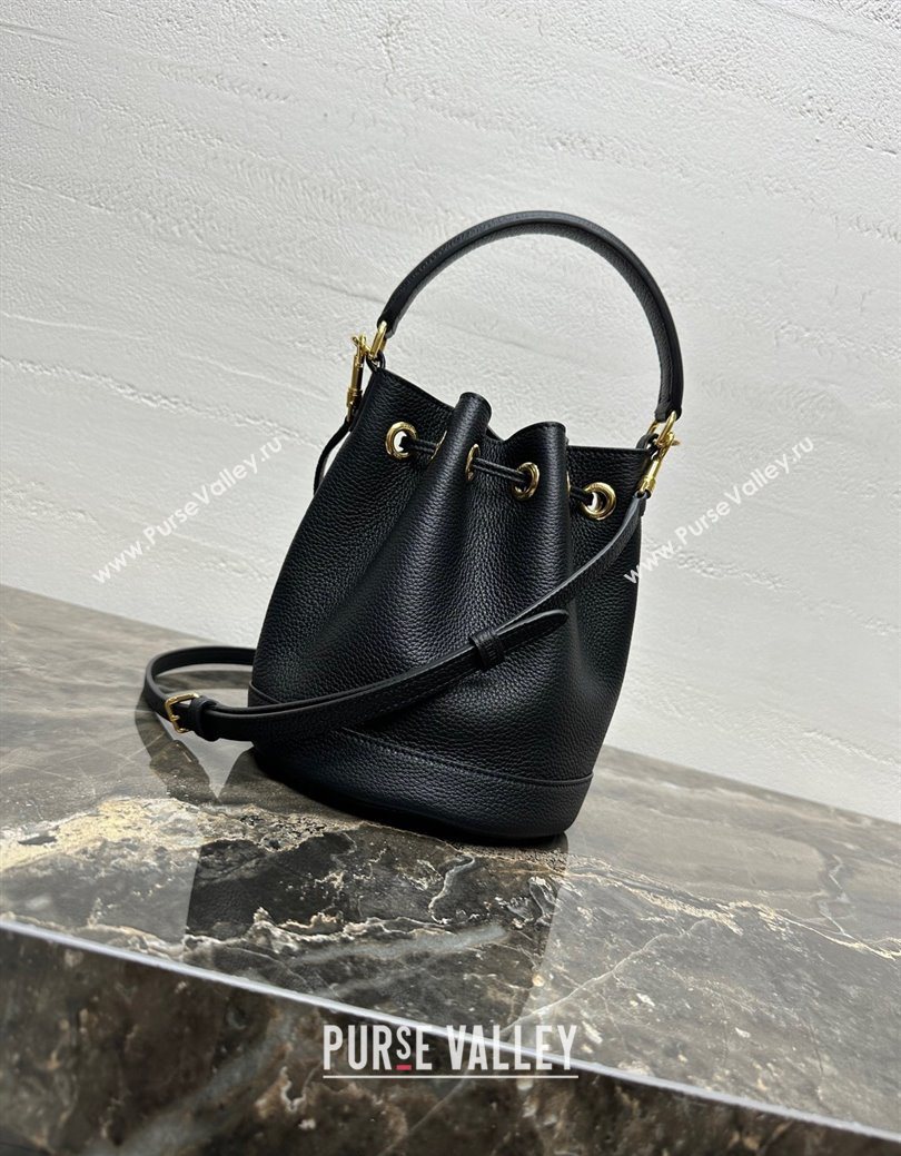 Celine Teen Clara Bucket Bag in Supple Grained Calfskin Black 2025 121673 (BL-250930026)