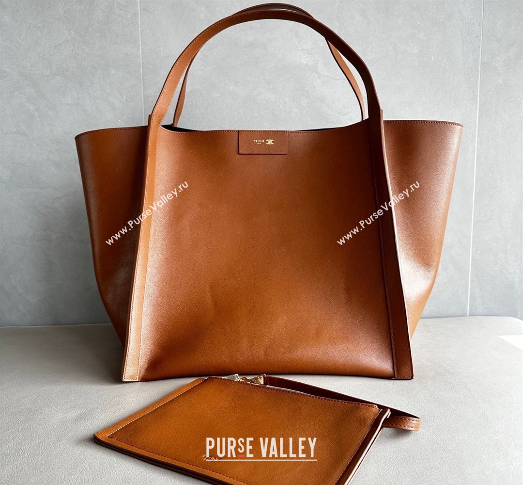 Celine Medium Cube Tote bag in Supple Calfskin Leather Tan Brown 2026 123422 (BL-260411047)