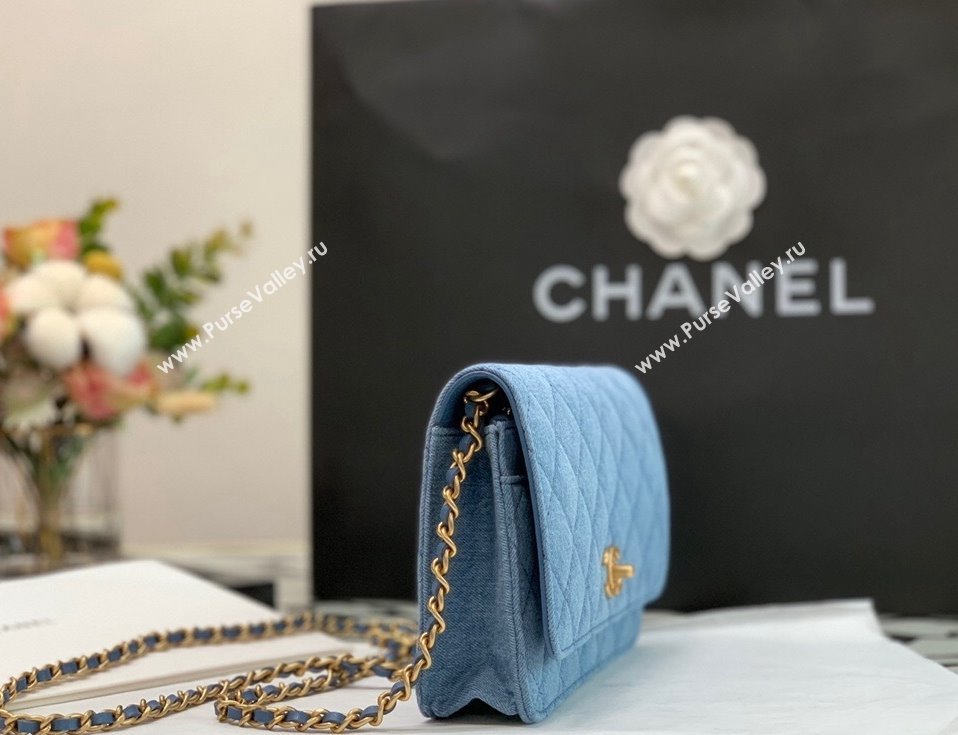 Chanel Denim Wallet on Chain WOC with Ball AP1450 Light Blue 2022 27 (JY-22010427)