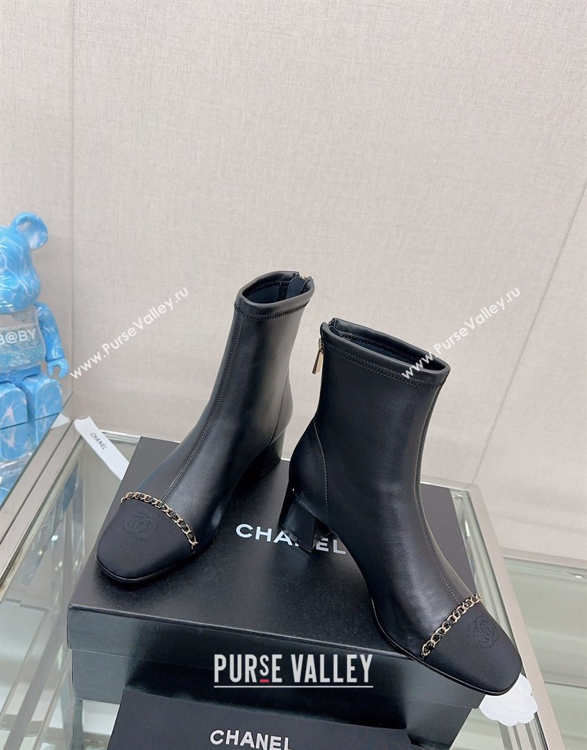 Chanel Lambskin Grosgrain Heel Ankle Boots 5cm with Chain Black 2023 CH09043 (MD-230904047)