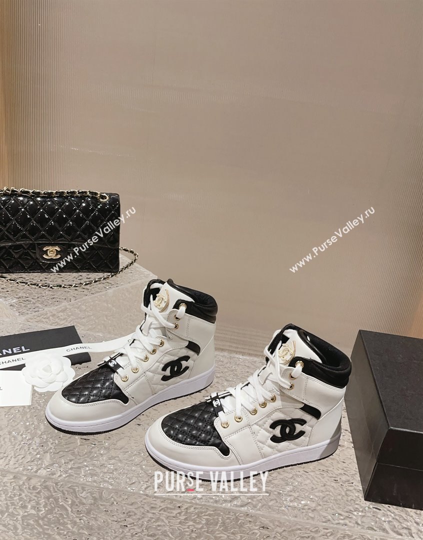 Chanel Quilted Calfskin High-top Sneakers with Pearls CC White1/Black 2023 CH091110 (MD-23091137)