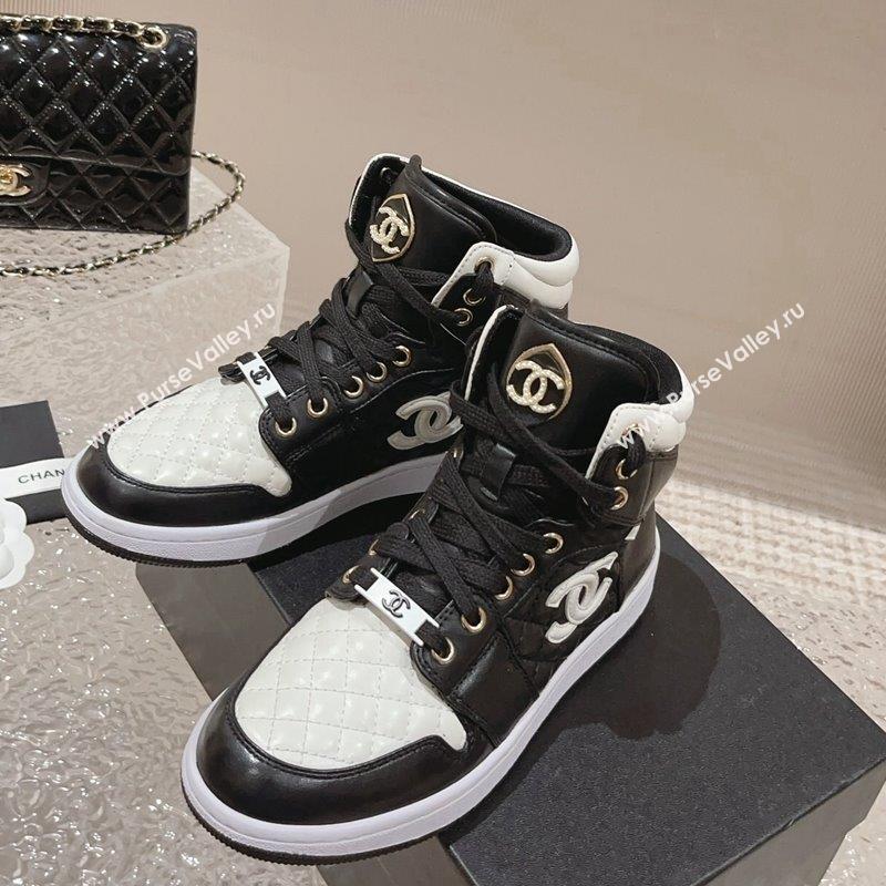 Chanel Quilted Calfskin High-top Sneakers with Pearls CC White2/Black 2023 CH091110 (MD-23091138)