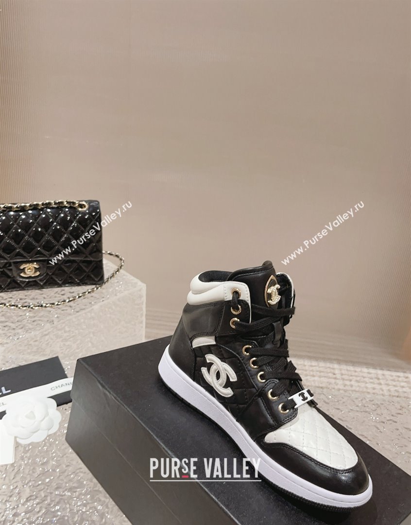 Chanel Quilted Calfskin High-top Sneakers with Pearls CC White2/Black 2023 CH091110 (MD-23091138)