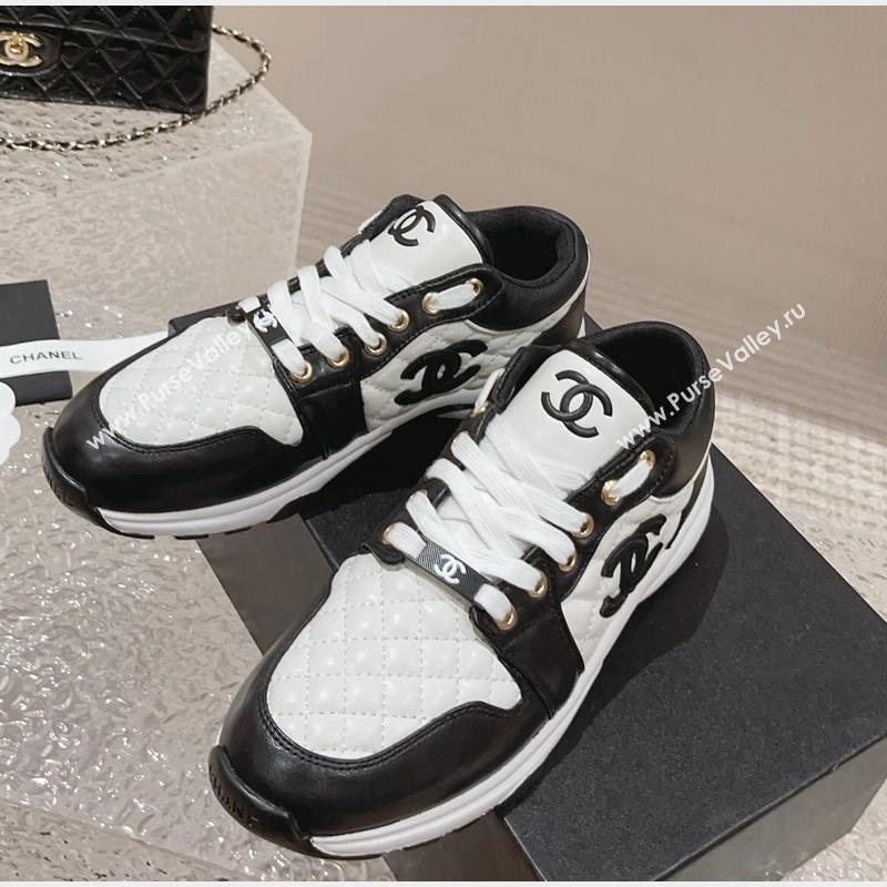 Chanel Quilted Calfskin Low-top Sneakers with CC White1/Black 2023 CH091110 (MD-23091139)